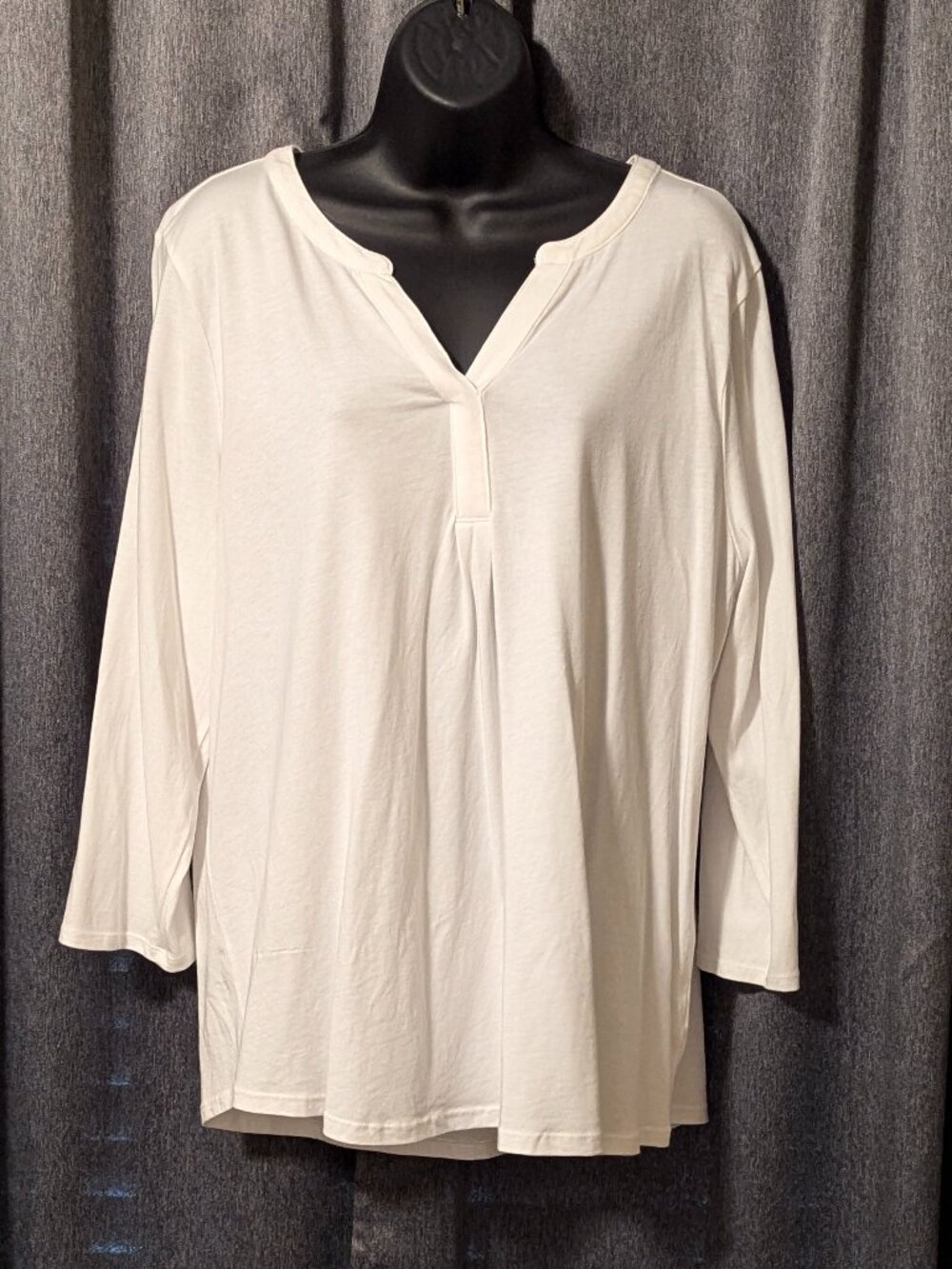 Croft and Barrow Flowy V-Neck 3/4 Quarter Sleeve Top EUC